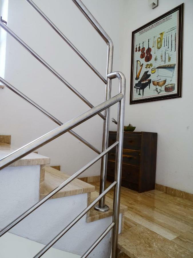Apartment Naita Sinj Bagian luar foto